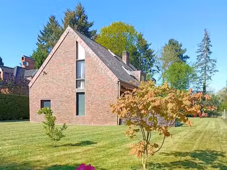 a quelques pas du golf  magnifique villa 3ch avec jardin