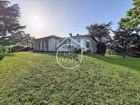 port-sainte-foy-et-ponchapt – maison familiale de plain-pied avec 4 chambres et jardin