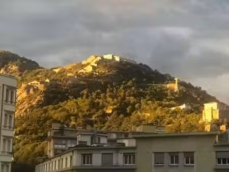 location appartement t1 meublé à grenoble (38000) : à louer t1 meublé / 38m² grenoble