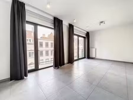 appartement non-meublé - louise / châtelain