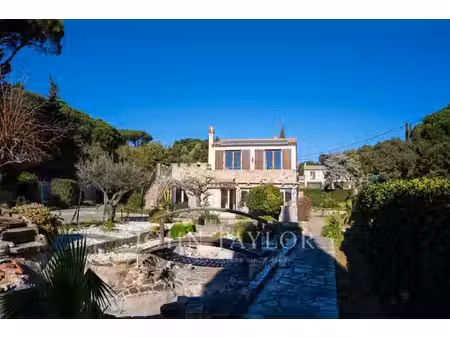 maison de luxe à vendre à la croix-valmer