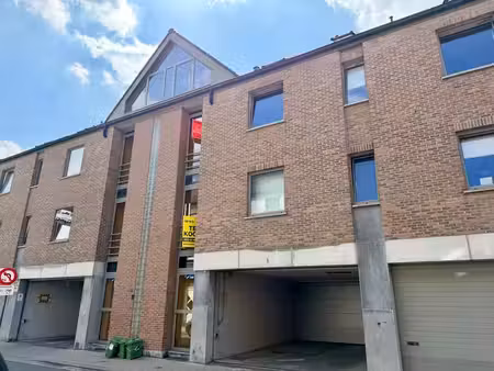 ruim 1 - slaapkamer appartement op de tweede verdieping in e