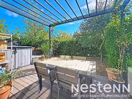 chassieu le haut - type 3 duplex récent avec jardin privatif clos et place de stationnemen