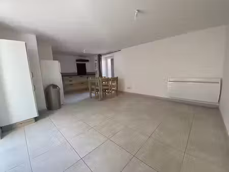 location appartement 1 pièce 22.1 m² à saint-colomban (44310)  440 €