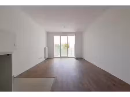 location appartement 3 pièces 71 m² à savigny-le-temple (77176)  1 207 €
