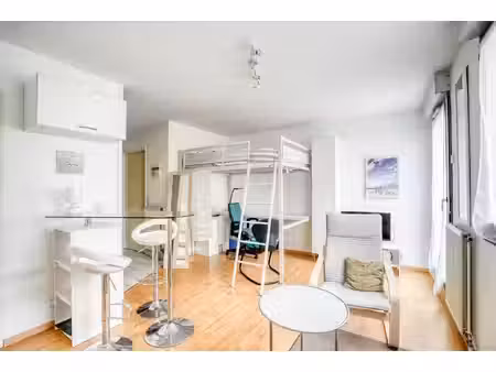 studio meublé - 27 m²