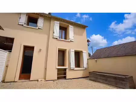 maison en centre village - 4 pièces - 60 m2