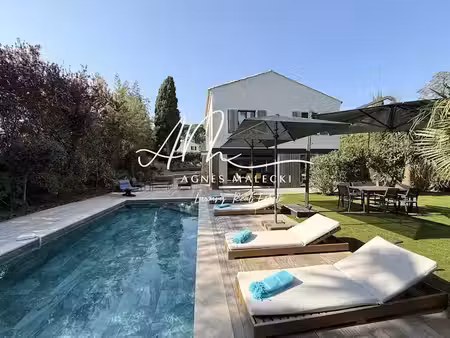 vente propriété 5 pièces 142 m² à la croix-valmer (83420)  2 300 000 €