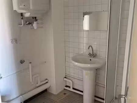 studio / 27m² / massy-palaiseau (rer b)