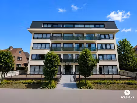 ruim gelijkvloers appartement te koop met uitzonderlijk z...
