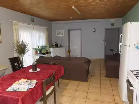 chambre meublée