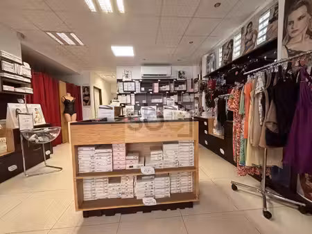 local commercial à vendre