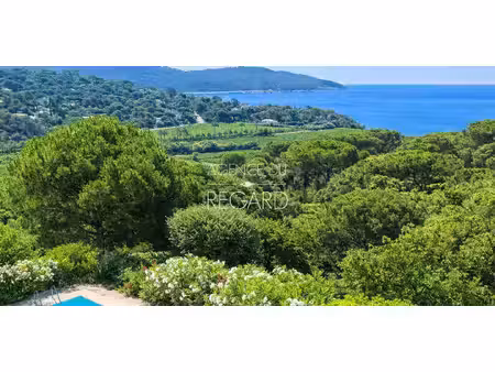 propriété avec piscine en bord de mer la croix-valmer (83)