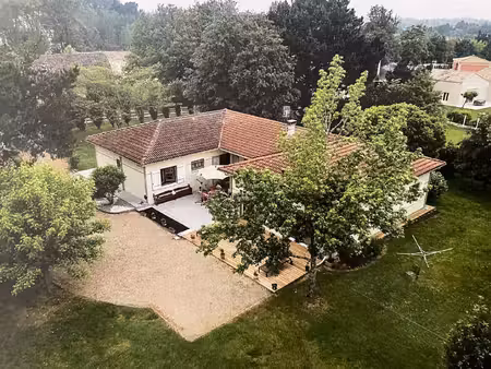 maison de luxe à vendre à sainte-eulalie