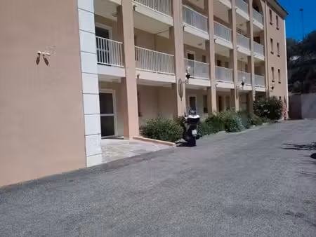 t2 non meublé 34m2 avec terrasse