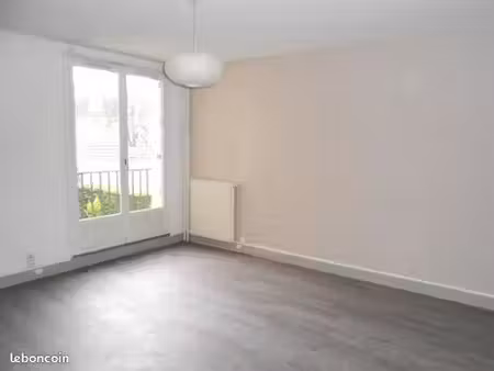 studio 1 pièce 31 m²