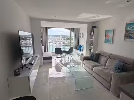 studio meublé à louer de septembre à mai