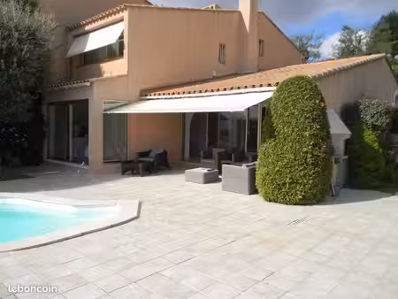 villa