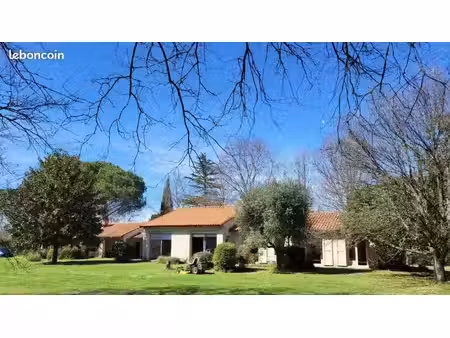villa 6 pièces 175 m²