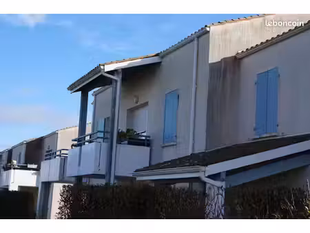 location appartement f3 tonnay charente avec piscine