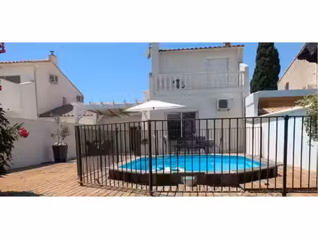 maison avec piscine en bord de mer marseillan (34)