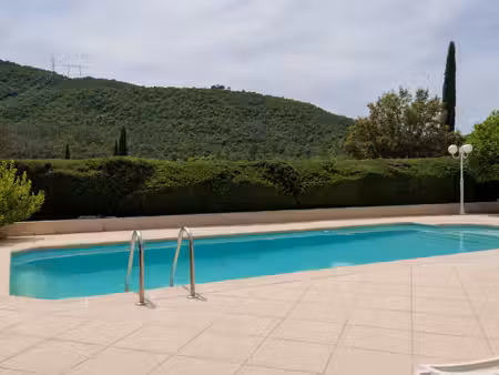 maison de luxe à vendre à bagnols-en-forêt