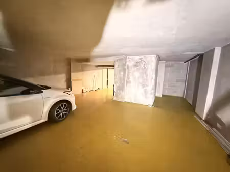 garage 40m2 en sous sol sécurisé