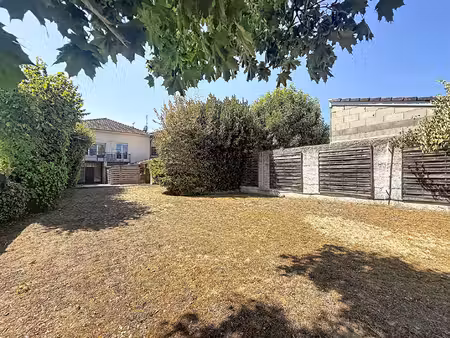 maison de caractère d'environ 180 m² au coeur de villieu  6 chambres  garage  jardin!