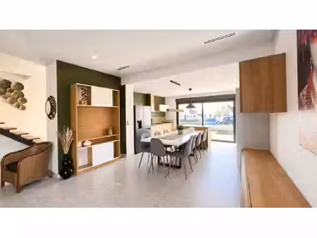 maison t7 récente et moderne 170 m2 à saint-parres-aux-tertr