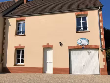maison familiale centre village