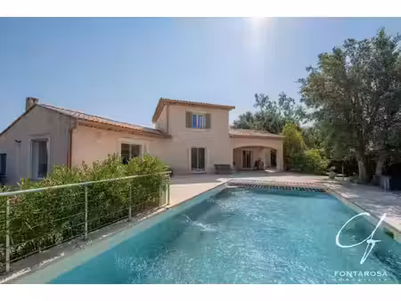 villa 5 pièces saint-aygulf piscine et garage