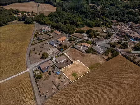 terrain à bâtir  1 225 m2
