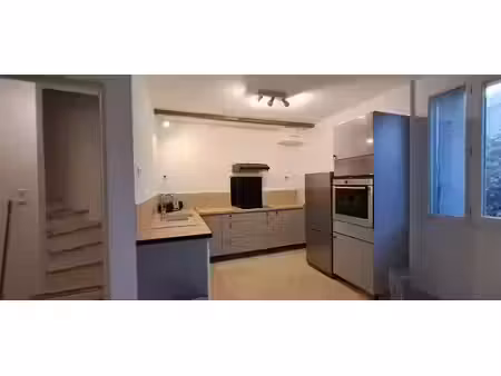location maison 3 pièces 65 m² à morières-lès-avignon (84310)