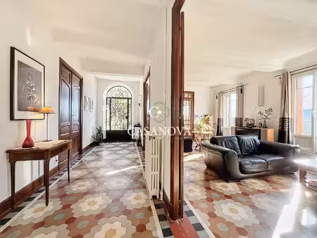 secteur pezenas - maison bourgeoise 391 m2 6 chambres 1 548 m2 piscine