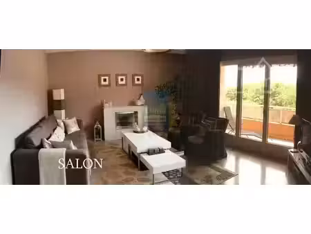 appartement f4 avec terrasse  cave et parking le teil
