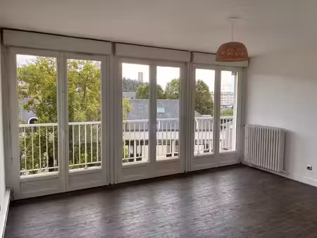 f3 avec ascenseur