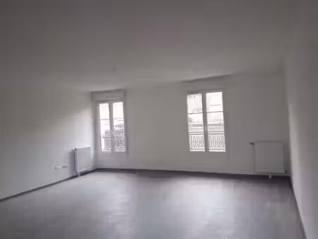 location appartement à montfort-l'amaury (78490)  1 973 €
