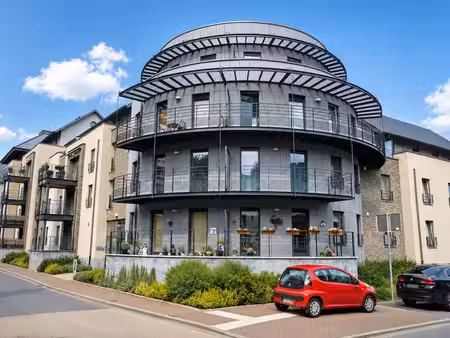 jambes : studio de +/- 45m² ou bureaux / à 2 pas de la meuse