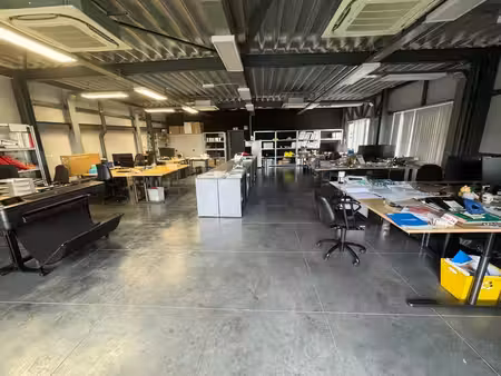 bâtiment pme à vendre avec stockage exterieur