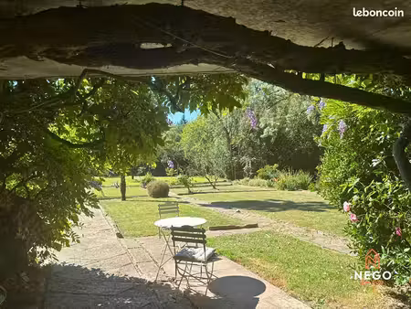 propriété 9 pièces 190 m²