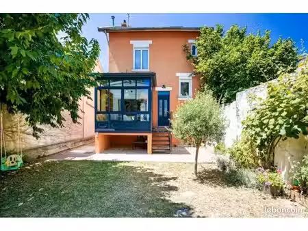 maison d’architecte  5 pièces  jardin  piscine