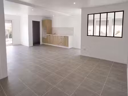 appartement t4 neuf en rez de jardin