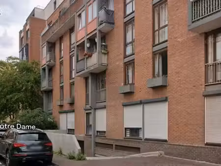 parking sécurisé  box à clé - hyper centre roubaix