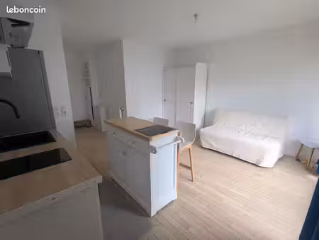 studio meublé avec balcon et parking à achères