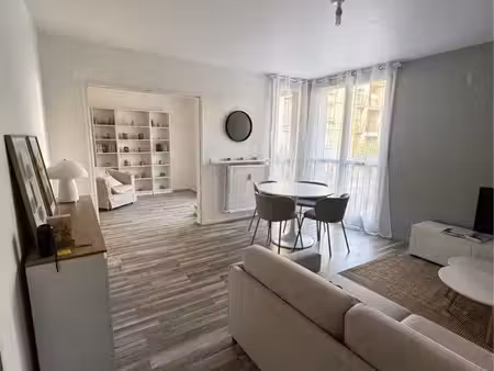 3 pièces meublé 64 m² rénové avec balcon