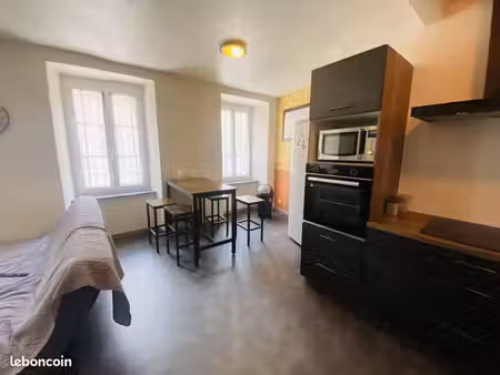 appartement 1 pièce 11 m²