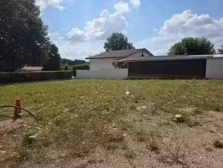 vente terrain 545 m² à jonzac (17500)  56 000 €