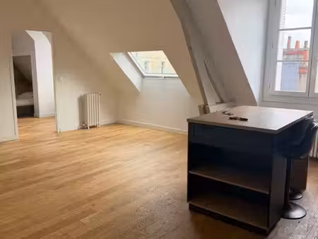 appartement t3 hyper centre