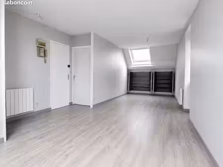 ? t2 lumineux 48 m² avec garage