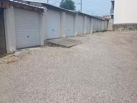 garage a louer